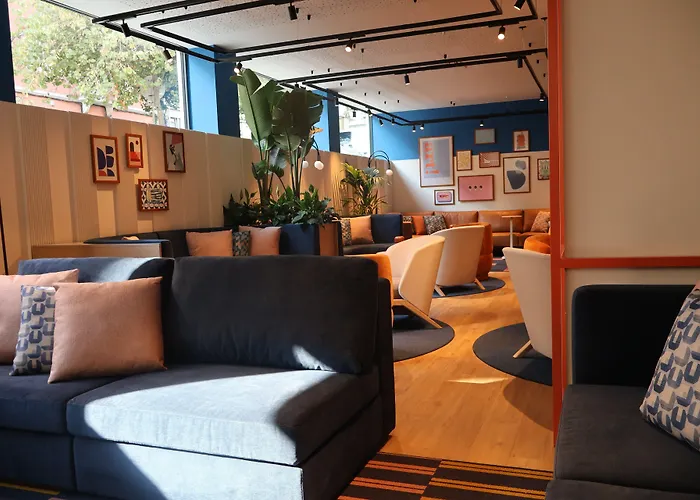Holiday Inn Express&Suites Lisbon - Príncipe Real by IHG